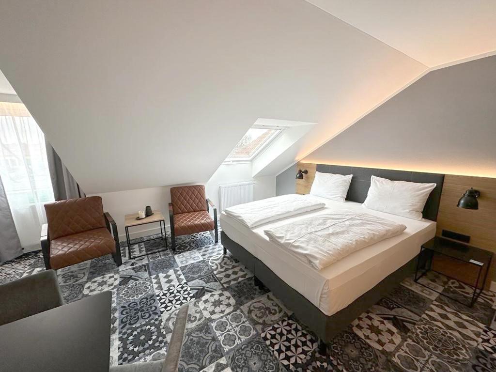 Alpengluehen Smart Hotel Olching Exteriör bild